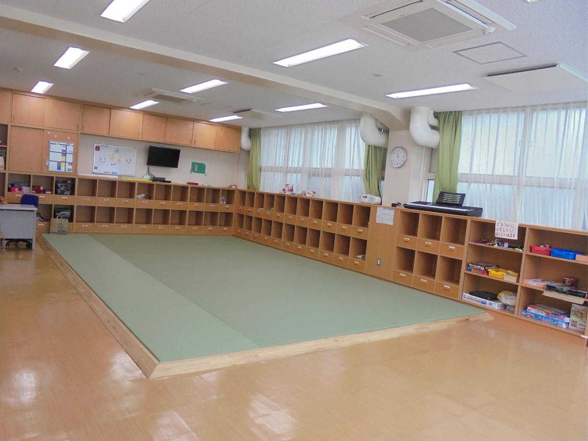 【夏の短期バイト募集】『学童・児童館スタッフ』駕籠町小学校育成室（アルバイト・パート/無資格）