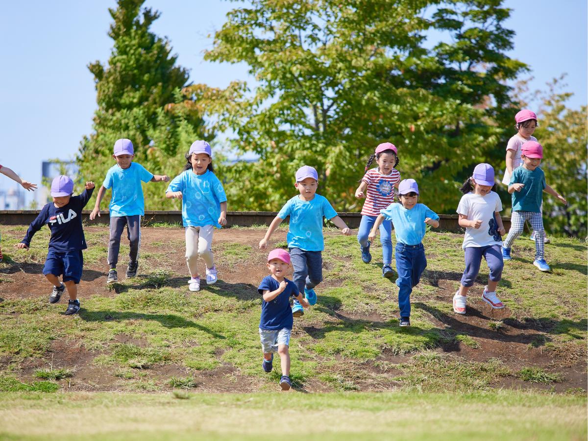 【本部職】保育園運営の本部/保育業界TOP/新規事業・海外事業にもチャレンジ！